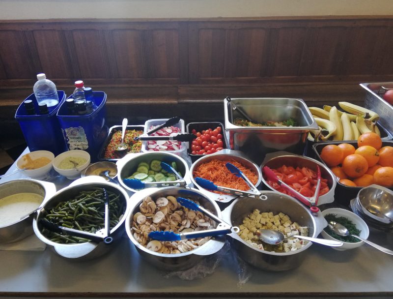 Salade-bar_bis-scaled